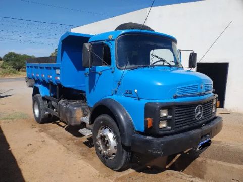 Caminhão Caçamba Mercedes 1513 ano 1985