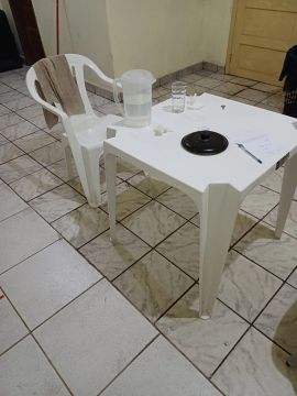 Mesa plástico 