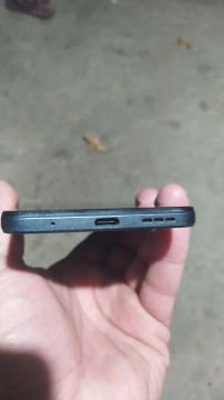 Vende-se um celular motorola E22 