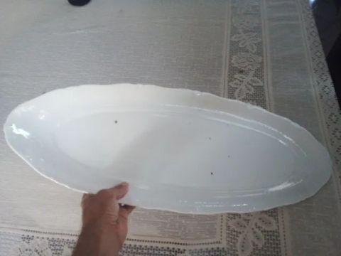 Travessa de porcelana grande