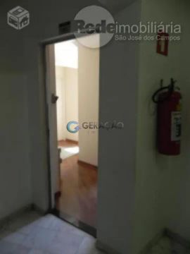Comercial Casa em São José dos Campos