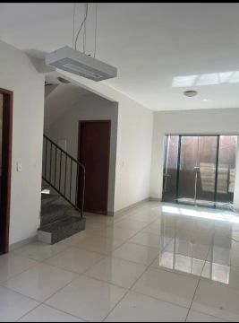 Alugo sobrado geminado de 3/4 em condomínio fechado na Qd 605 sul em Palmas - TO