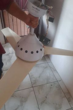 Ventilador de Teto Britânia usado
