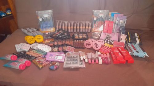 Kit de Maquiagem Completo Com 110 Produtos