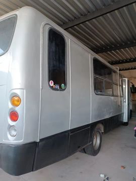 Micro - ônibus em ótimo estado
