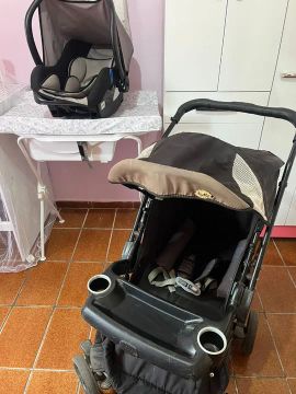 Carrinho , guarda roupa, berço 