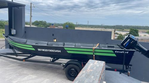 Barco levefort 6 metros motor mercury 25 super