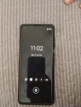 Motorola edge