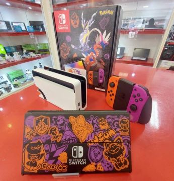 Nintendo Switch OLED Pokémon Scarlet & Violet Edition