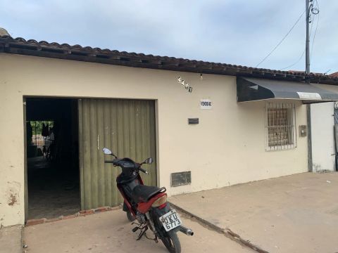 Casa no Santa Maria ou troca