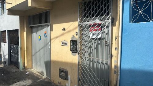 Vende-se Casa