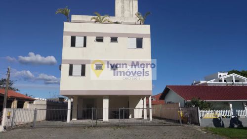 Prédio Inteiro com 11 apartamentos em Daniela - Florianópolis - SC