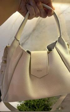 Bolsa Arezzo off White de mão