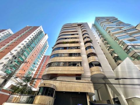 Murano Imobiliária Aluga apartamento 4 quartos na Praia da Costa - Vila Velha/ES.