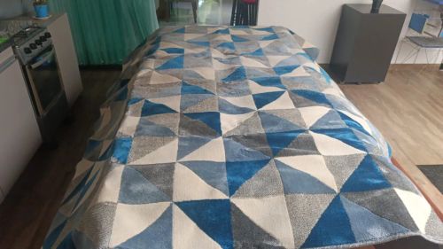 Tapete Geométrico Azul e Cinza