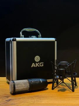 Microfone Condensador AKG P420