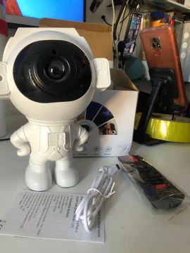 PROJETOR ASTRONAUTA CONECTA VIA BLUETOOTH COM SEU CELULAR MÚSICA