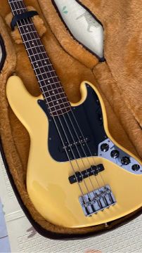 Fender Deluxe Active Jazz Bass V Mex