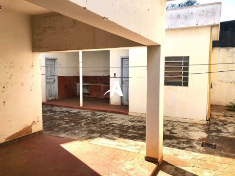 Terreno com 454,66m² à venda no Fundinho
