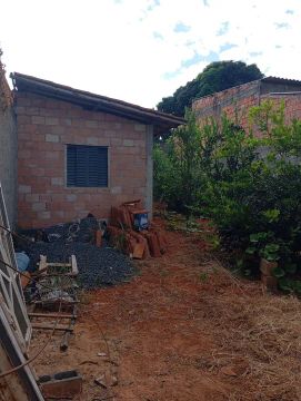 vendo Casa na vila Oliveira 