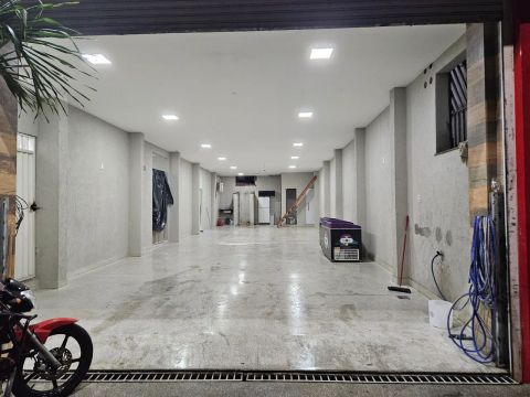 Alugo galpão 185 mts
