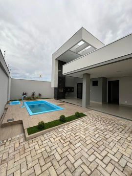 Vendo casa nova - Com piscina