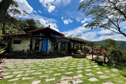 Casa com 5 Quartos à venda, 200m² - Itaipava, Petrópolis/RJ