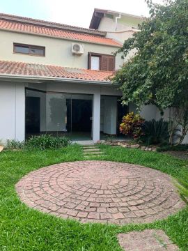 Casa para venda ou aluguel em Condomínio Fechado no Areal, Próximo da Baronesa: Espaço Gou