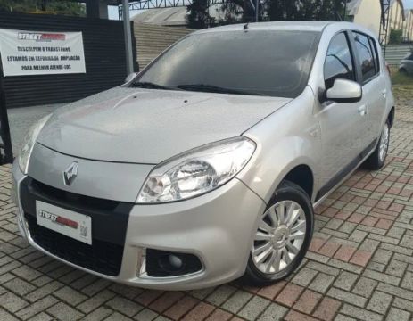 SANDERO PRIVILEGE AUTOMÁTICO