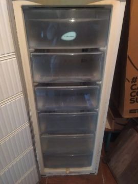  Freezer Electrolux