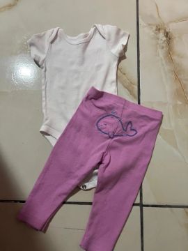 Conjunto bebê menina - body branco e calça rosa