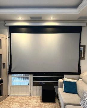 Vende-se um conjunto digital de som e cinema 