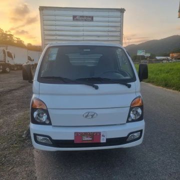 Hyundai hr HDB ano 2022 baú único dono pouco uso baixo km Rodado