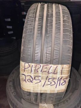 Pneu 225/55R18 Pirelli.