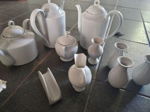 CONJUNTO DE PORCELANA BRANCA