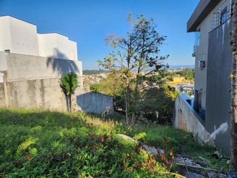 Terreno à venda em Louveira, Condomínio Delle Stelle, com 600 m²