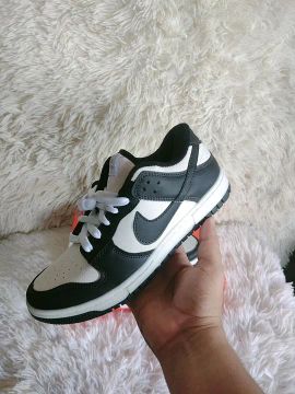 Tênis Nike Skeares Dunk Low Pro Novo na caixa