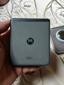 Motorola Razr 5G - Novo