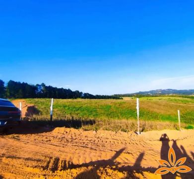 Lotes de 500m² em Cotia  Condomínio Fechado com Infraestrutura e Lago de Pesca