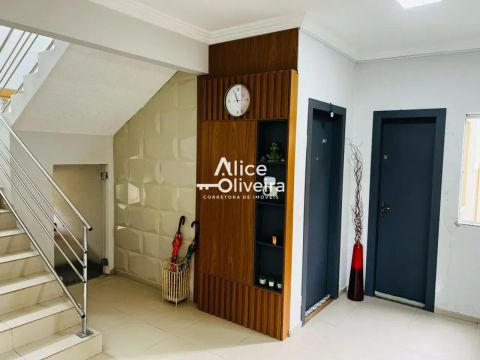 Apartamento Duplex com entrada reduzida à Venda com 3 suítes por R$ 700.000