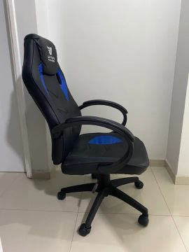 Cadeira Gamer Preto/Azul com Rodas
