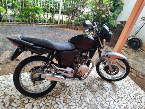 Titan 150 documentada tudo ok