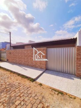 Casa Reformada - 3 quartos(suite) no condominio Estados Unidos