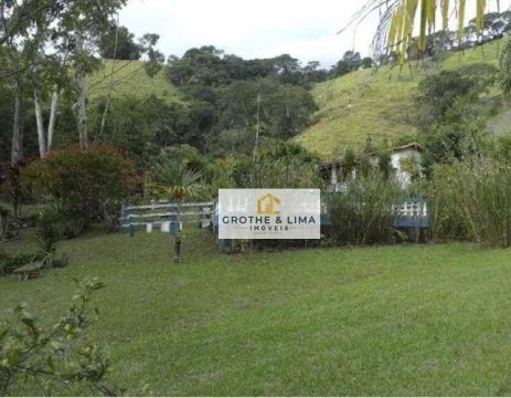 Sítio com 3 dormitórios à venda, 726000 m² por R$ 1.400.000,00 - Capitão Mar - Arapeí/SP