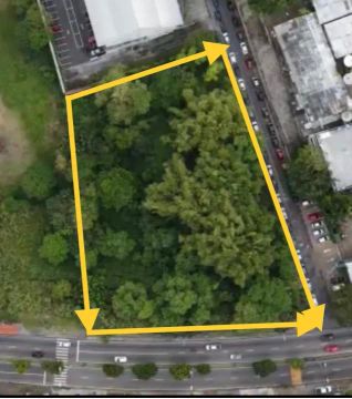 Área com 6.200m2 62x100 lote de esquina na Av André Araújo ao lado da Rede Amazônica, Mora