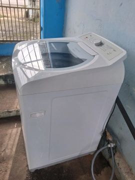 Máquina de Lavar Automática