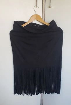 Saia suede preta com franjas - tamanho M Youcom 