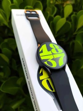 Smartwatch Samsung Galaxy Watch 6 44m No plástico novíssimo 