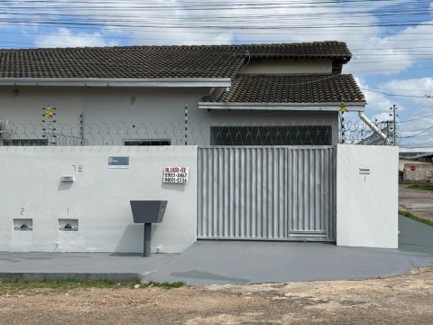 Aluga-se casa no bairro dos estados