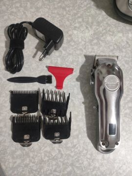 Máquina profissional Kemei 1986 cromada com lâmina cerâmica